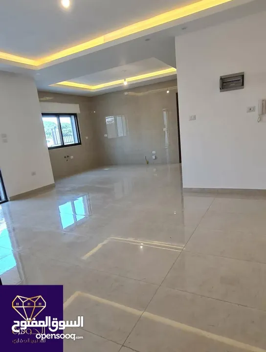شقة شبه أرضية فخمه ومميزة لم تسكن لقطه وبسعر مغري جداا يا بلاش عرض خاص ع اخر شقة ضاحية الرشيد