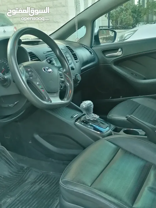 كيا K3 / ماتور 1600 /ديزل /عداد قليل 110  / فحص نخب/ اقتصاديه /الأكثر طلبا