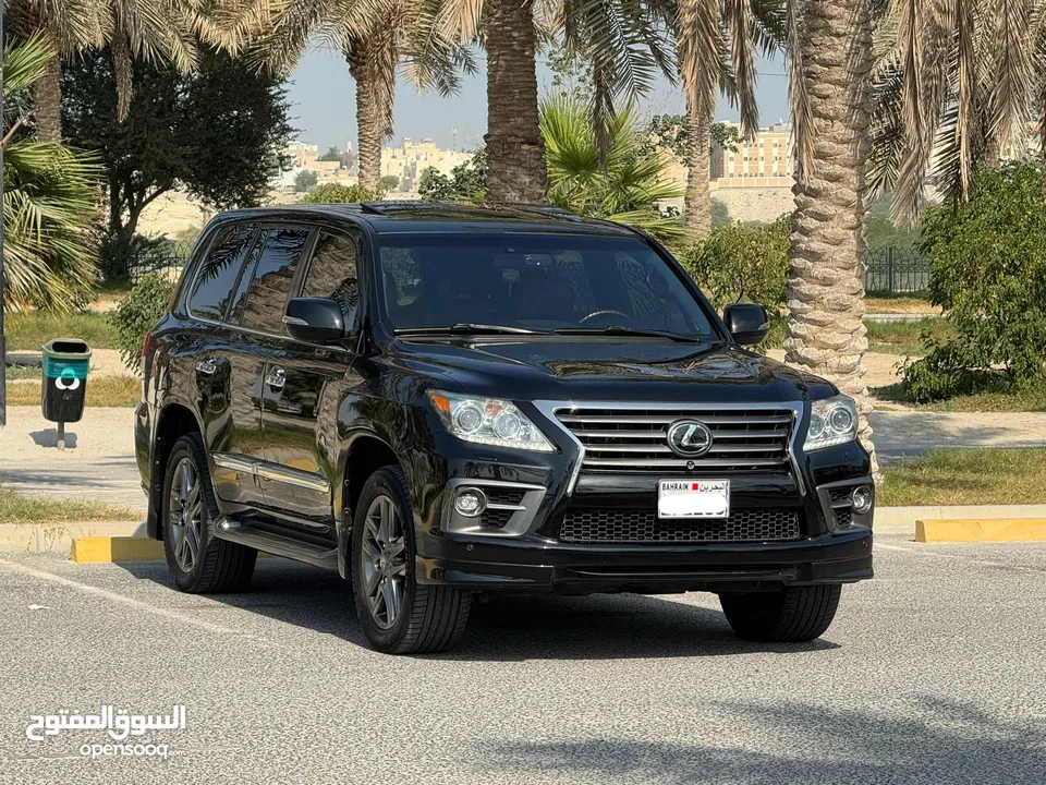 Lexus LX-570S 2014 (Black)