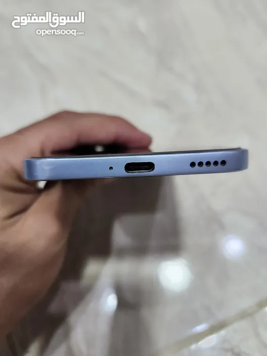 Honor X8b 512/8 بحالة ممتازة مع الكرتونة  وكامل أغراضه وعدة كفرات ولزقة حماية أصلية ضد الكسر