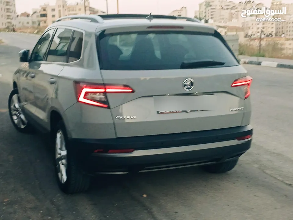 جيب سكودا كاروك فل كامل اضافات  للبيع بسعر مغري