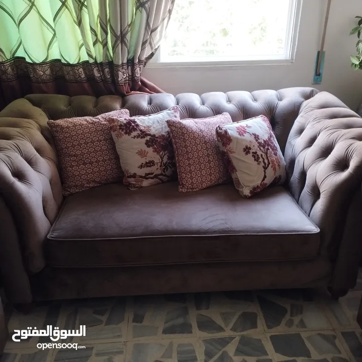 طقم كنب تفصيل 7 مقاعد