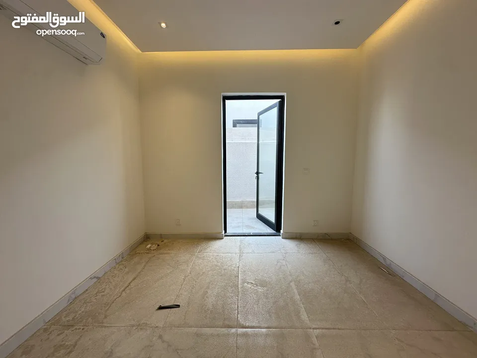 شقة مع سطح في الرياض حي عرقة