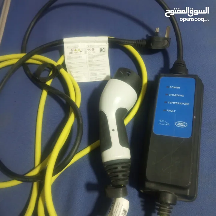 شاحن اوربي للبيع شغال مئة بالمئة اصلي