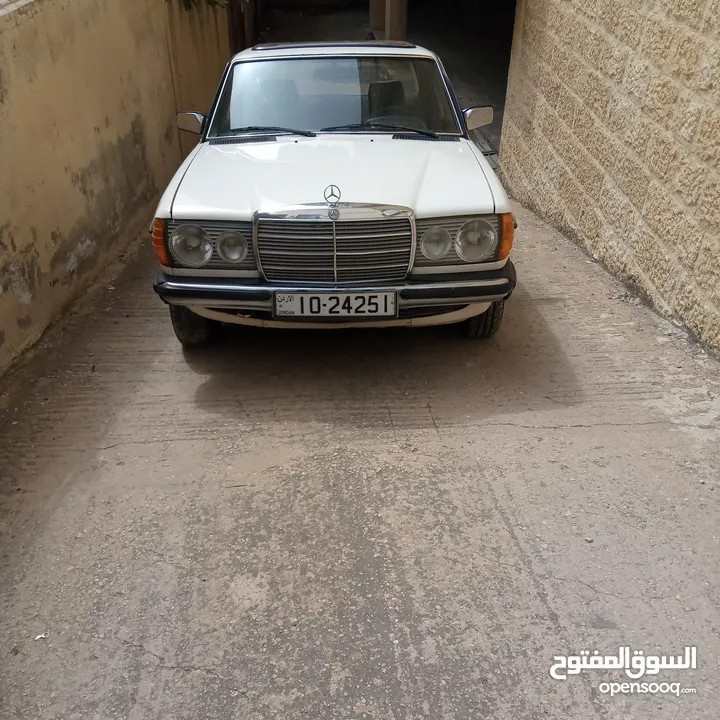 مرسيدسe200 للبيع (رقم الهاتف داخل الاعلان)
