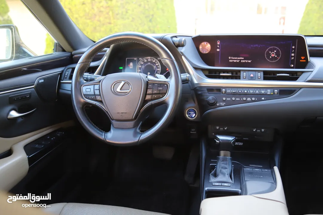 Lexus ES 300h 2020 كاش أو اقساط