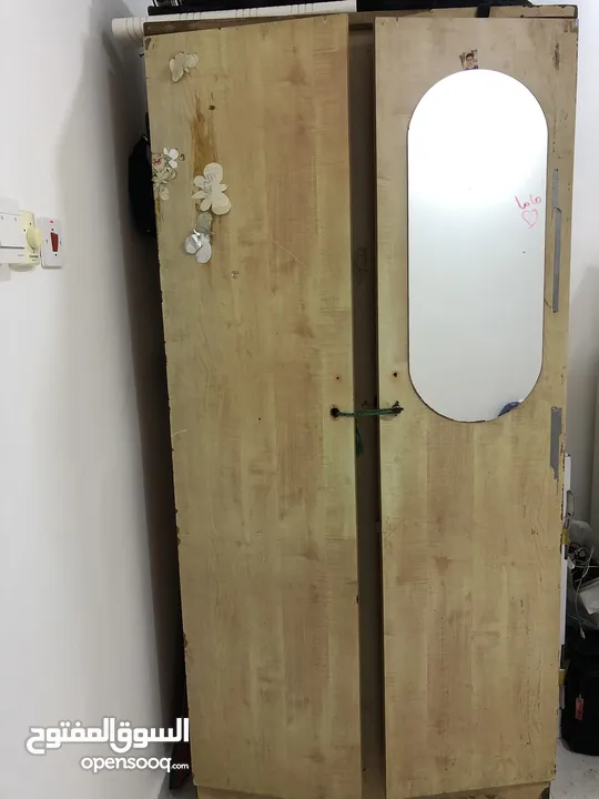 غرفة نوم اطفال شبه جديدة للبيع مع مكيفات