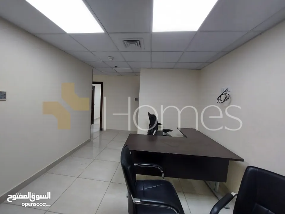مكتب مؤجر للبيع في عمان -  شارع مكة , مساحة 92 م
