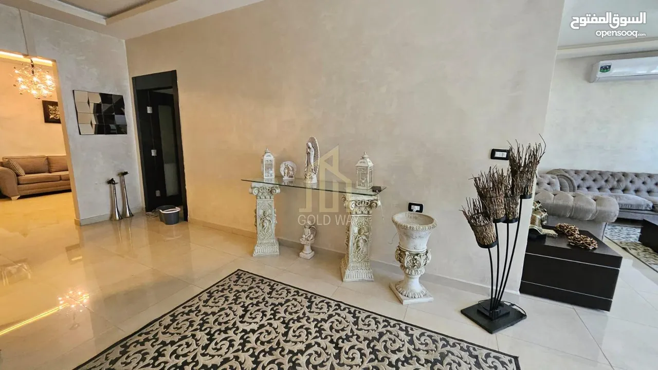 في أرقى مناطق حي الصحابه شقة مميزة طابق أول 214م بتشطيبات راقية / ref 9508
