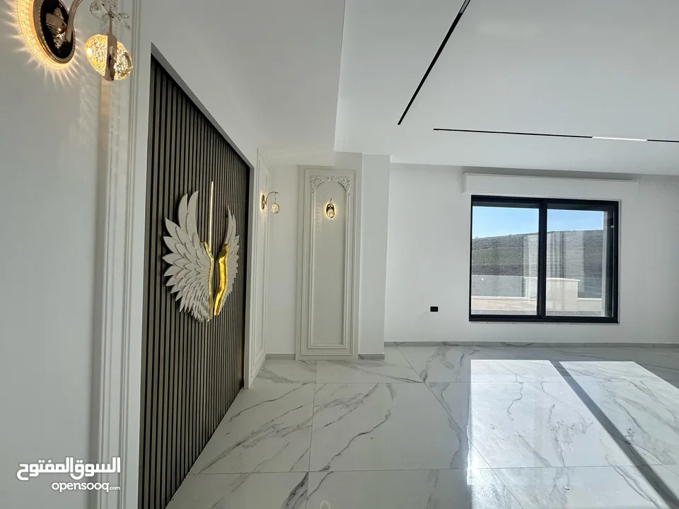 Unfurnished Apartment For Rent In Abdoun ( Property 41484 ) Yearly Only  - 174217024