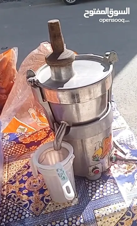 ماكينة جزر وتفاح وشمندر