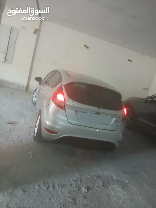 فرد فيستا للبيع 2012