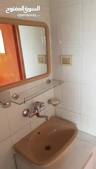 شقه رووف مفروشة بالكامل شارع مار شاربيل / وادي معالي - Fully Furnished Apartment St. Charbel Street