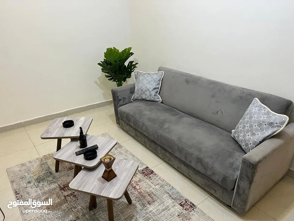 Apartment in Amman شقه في عمان ايجار أسبوعي - شهري تشطيب ديلوكس شارع الجامعه الاردنيه - شارع البلديه