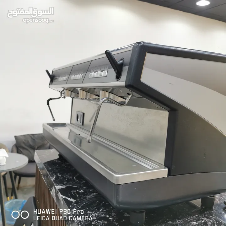مكينة إسبريسو والمشروبات الساخنه للبيع في الرياض