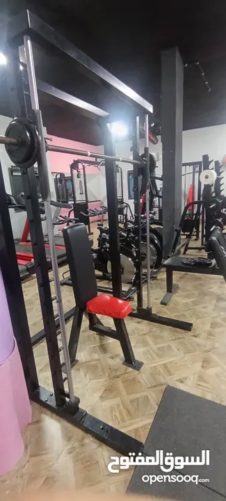 نادي كامل للبيع