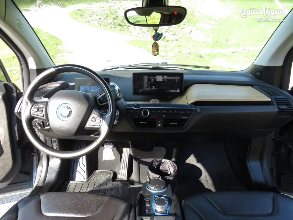 BMW I3 TERA 2014 بحالة الوكالة وبسعر ممتاز