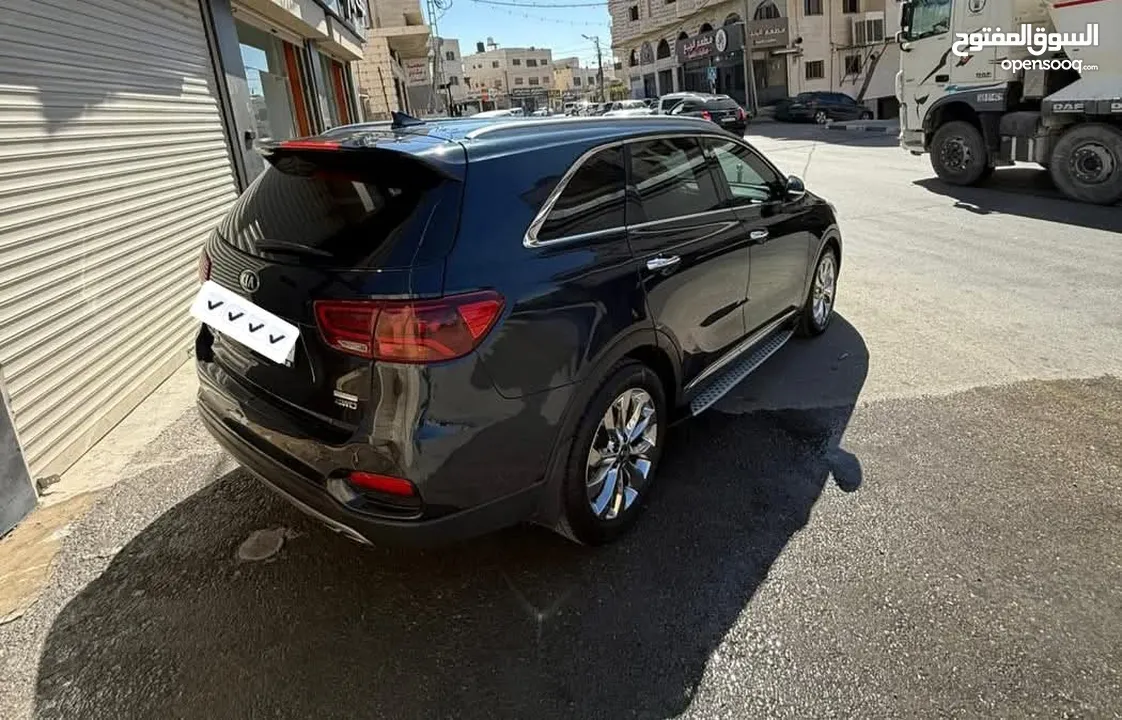 كيا سورنتو فل الفل عدا فتحه