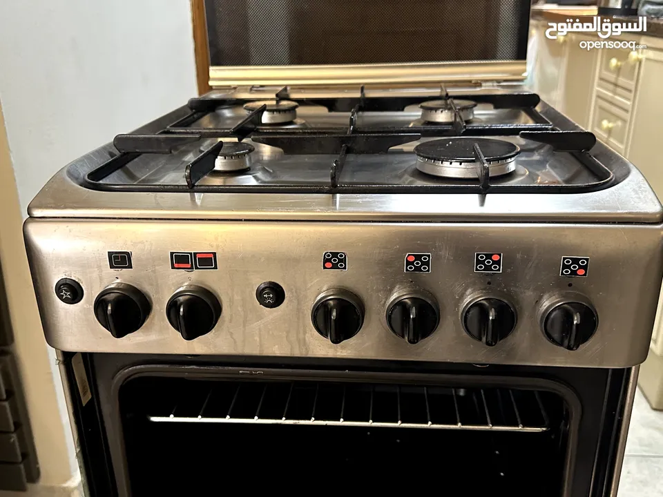 Ariston طباخة : اجهزة المطبخ الصغيرة : الشارقة أخرى (234333828)
