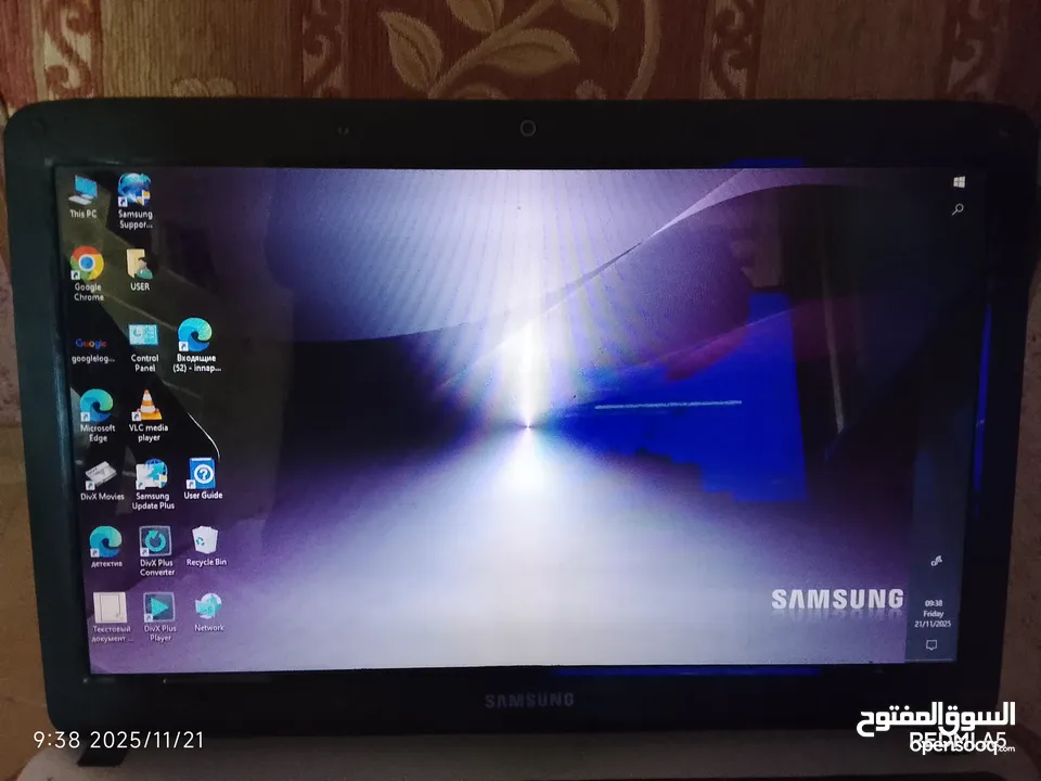 لابتوب سامسونج ويندوز 7 مستعمل بدو بطارية مع شاحنة الاصلي