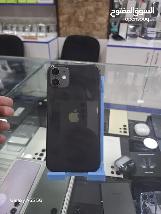 IPhone 11 128GB بحالة ممتازة بسعر مناسب