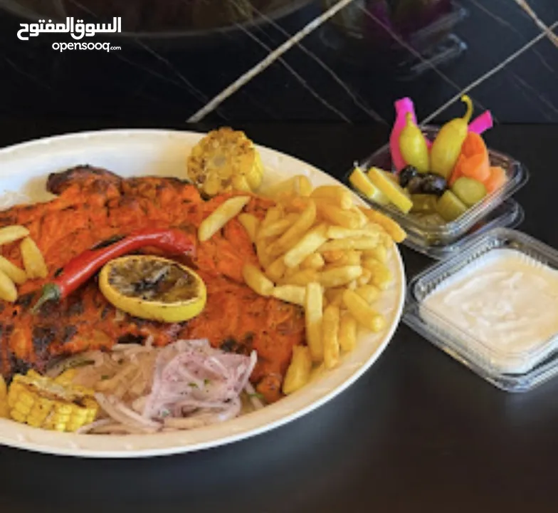 مطعم شاورما للبيع بابين واجه ممتازه موقع استراتيجي وحيوي في منطقه حي نزال شارع الدستور البيع كاش فقط
