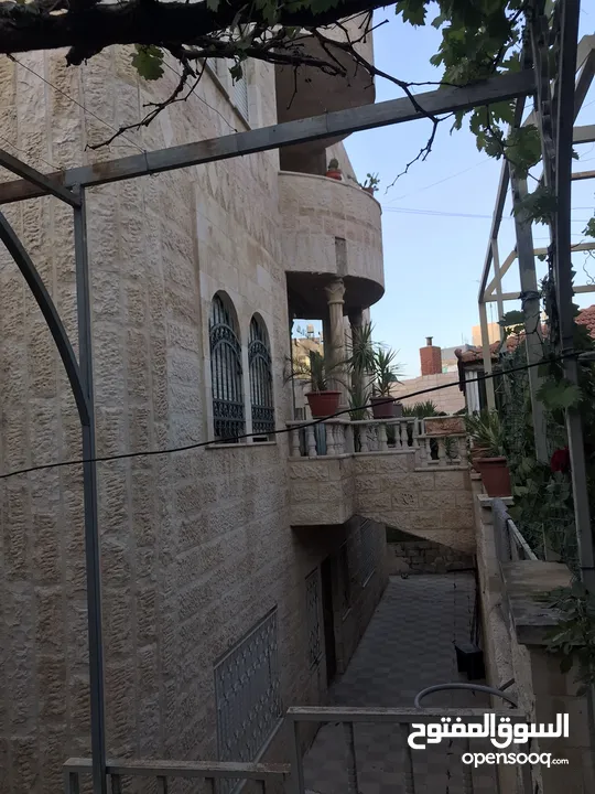 فيلا للبيع شفابدران