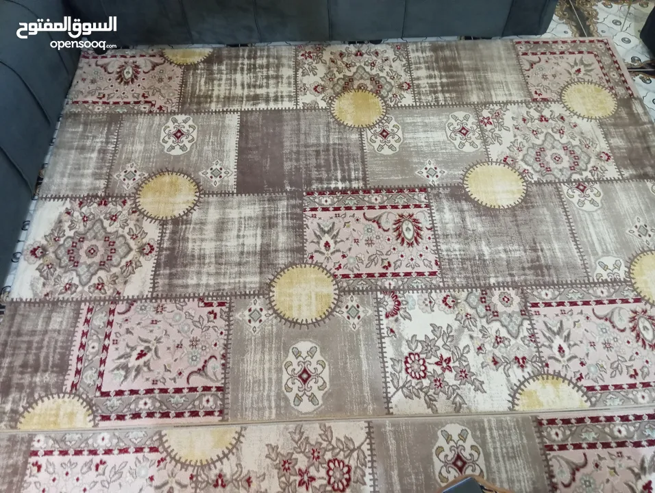 سجاد للبيع بحالة ممتازة جداً جداً