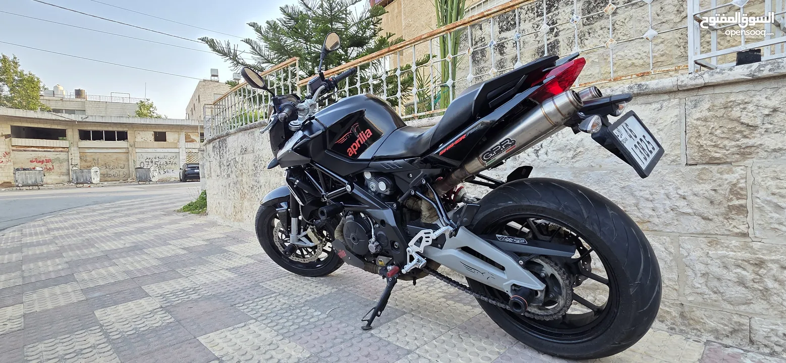 دراجة ابريليا 750 cc بحالة ممتازة 2016 ماشية 24000 فقط مالك ثاني صيانة دورية في الشركة 3200 دينار