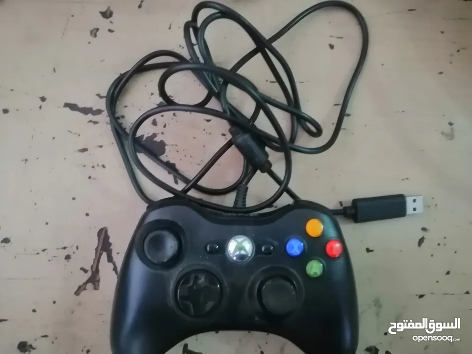 السلام عليكم جوستيكات xbox 360 للبيع