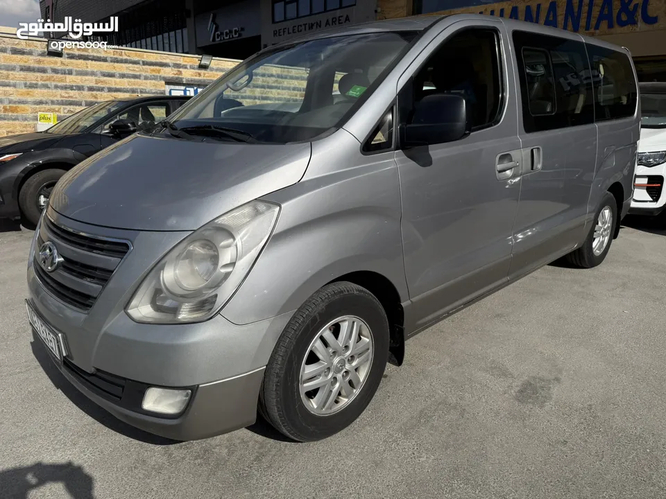 Hyundai h1 2017 بنزين 8 ركاب