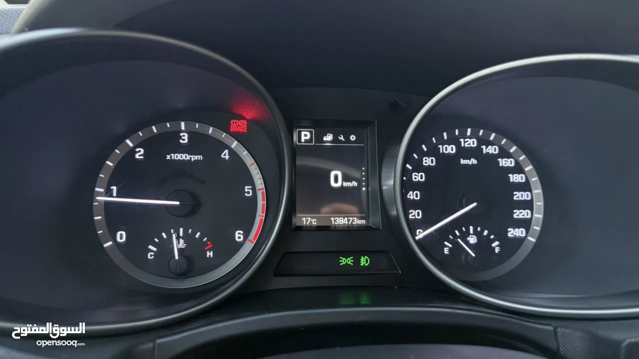 بحالة الوكالة hyundai santa fe  2016