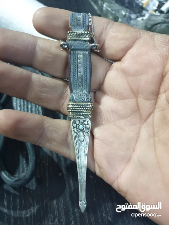 تحف قديمه جدا للبيع