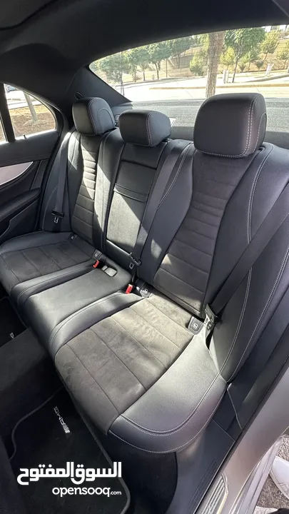 Mercedes-Benz E200 AMG