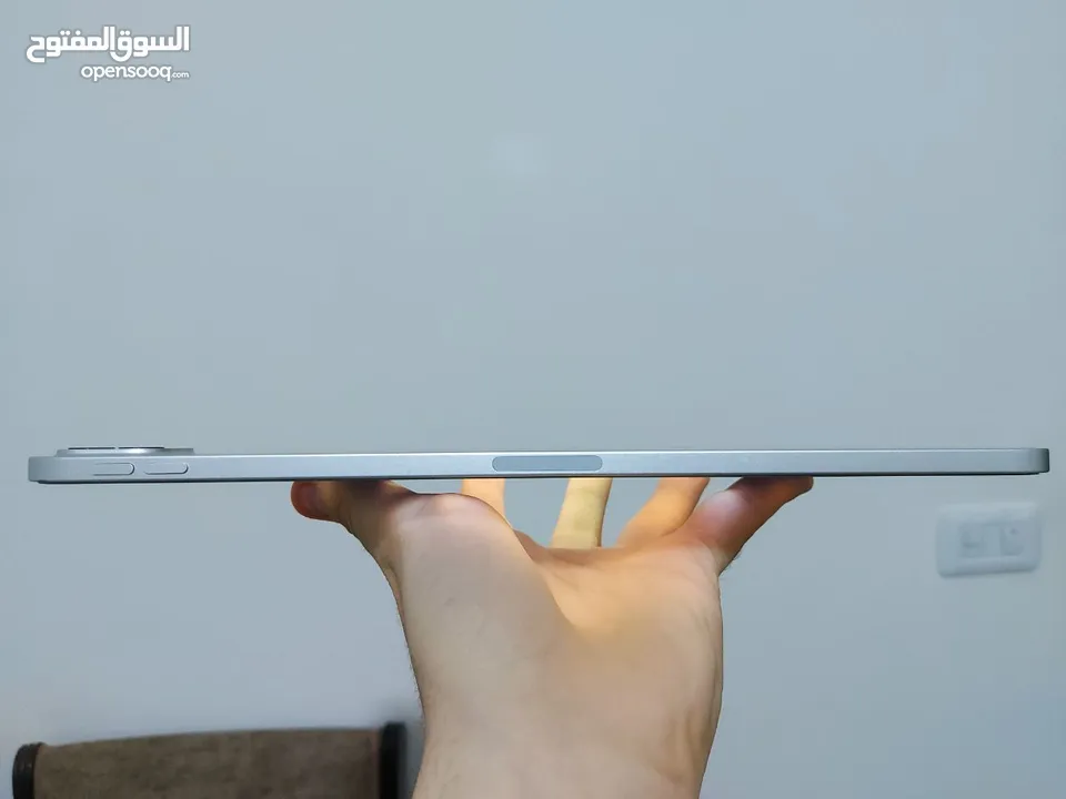 آيباد برو m2 2022 Ipad pro 11in مستعمل استعمال لا يذكر استعمال خفيف جدا حدا جدا