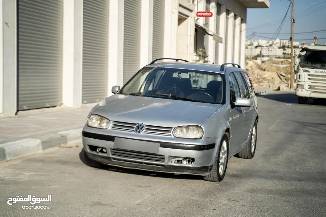 فولكسفاغن غولف 2004