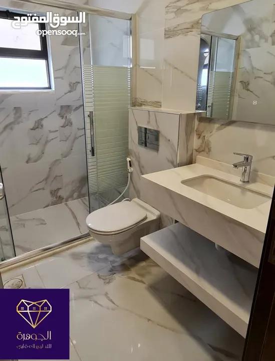 شقة شبه أرضية فخمه ومميزة لم تسكن لقطه وبسعر مغري جداا يا بلاش عرض خاص ع اخر شقة ضاحية الرشيد
