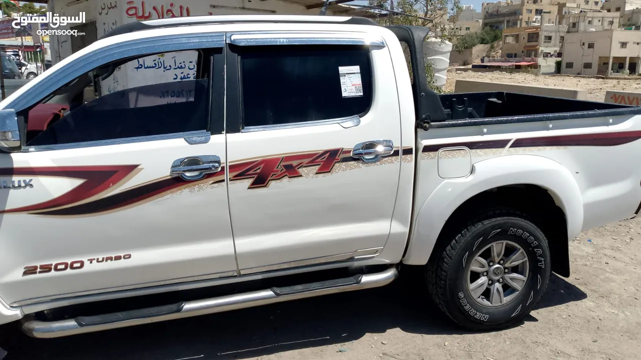 هايلوكس  2014