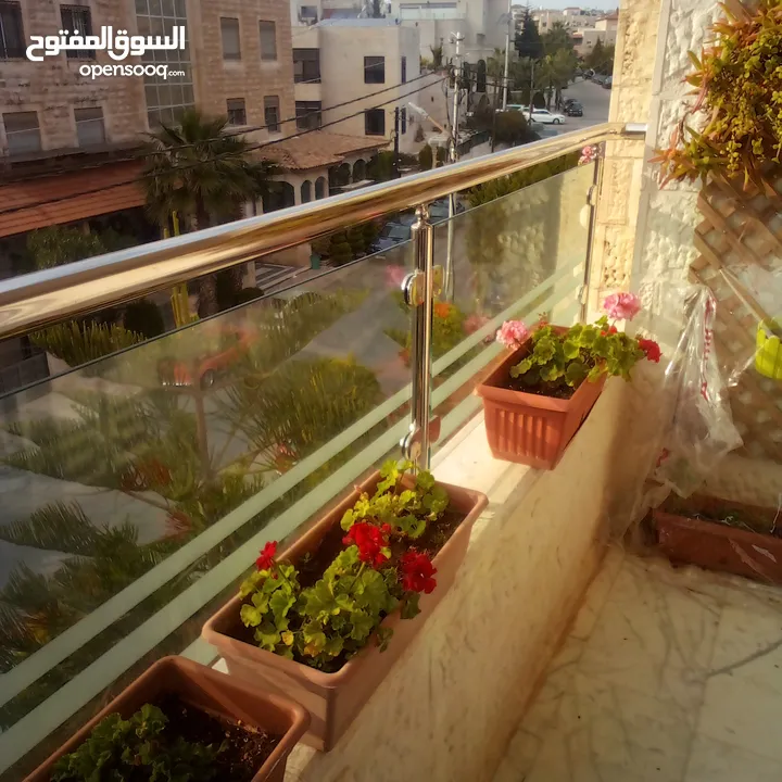 ابو محمد لسوكاريت وأعمال الالمنيوم