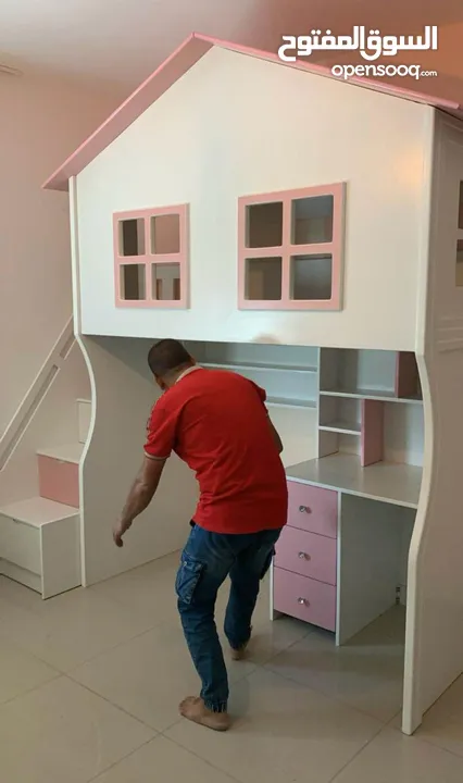 سرير بطابقين مع تخزين Bunk bed with storage