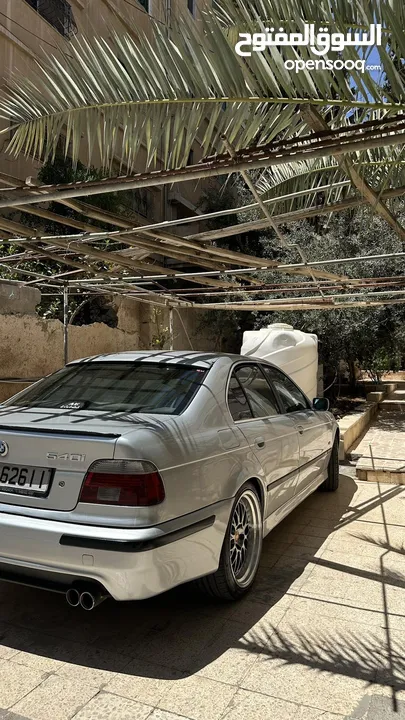 Bmw E39 525ia 2002موديل