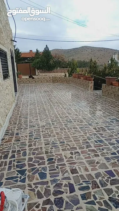 جلي جميع انواع البلاط والرخام والجرانيت والسيراميك والمزايكو والبازلت