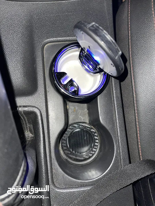 شحنة كامله من اكسسوارات السيارات الاكثر مبيعاً على الانترنت بسعر الاستيراد و بجودة مش عند اي احد.