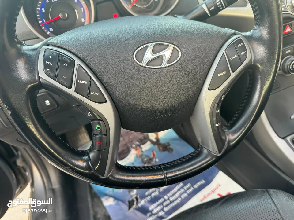 Hyundai Elantra 2016 clean excellent condition