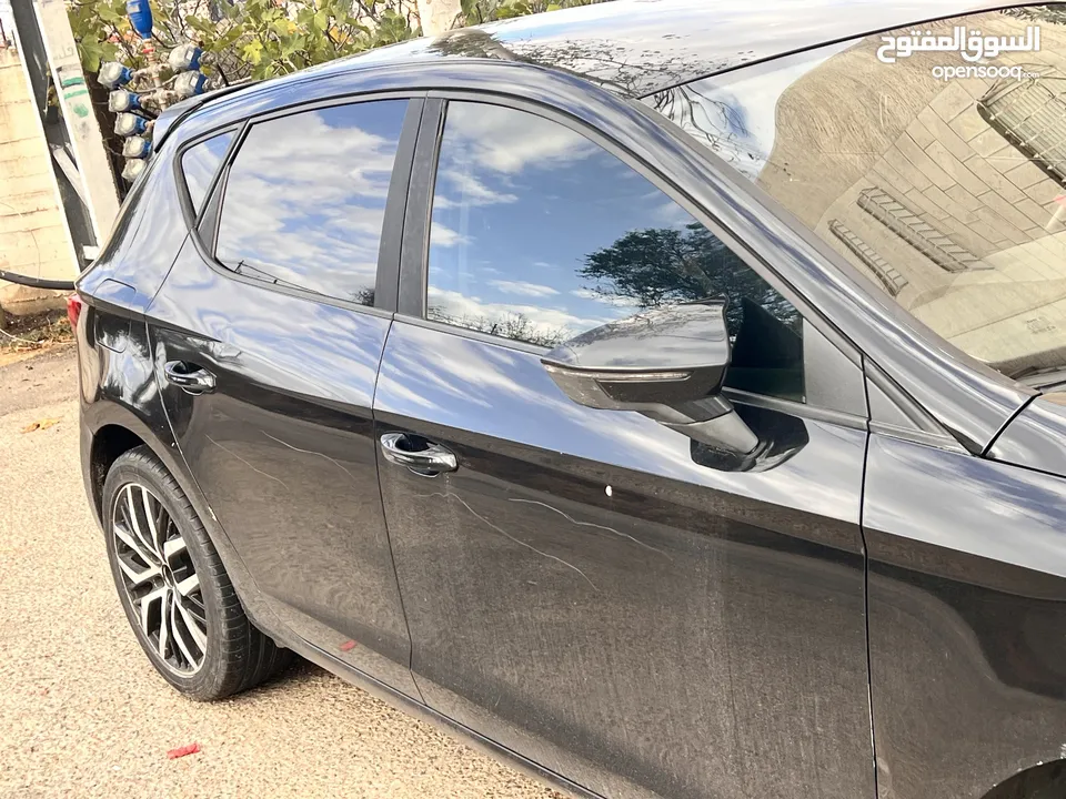 سيت ليون 2016 للبيع دفعة وشيكات