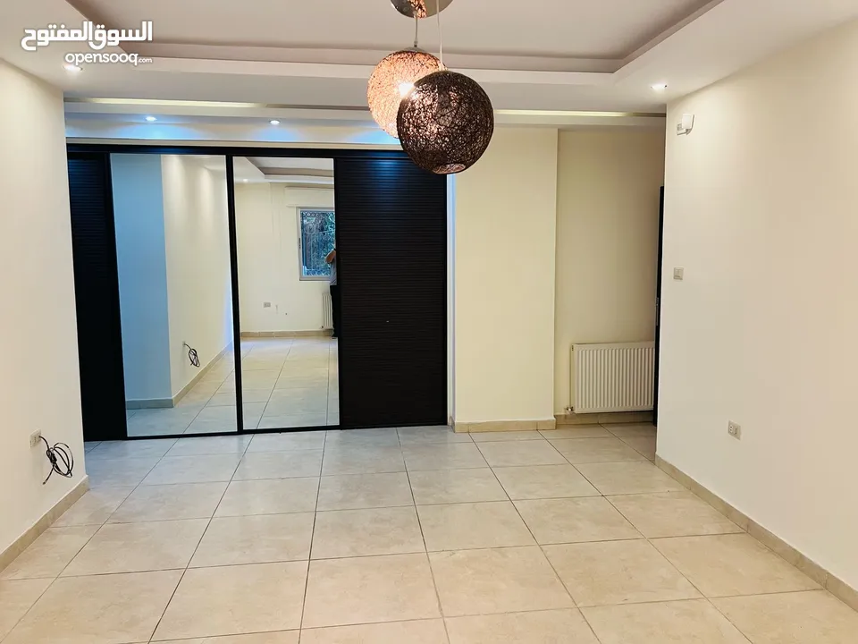 شقة أرضية للبيع في ضاحية النخيل - ref: 14613