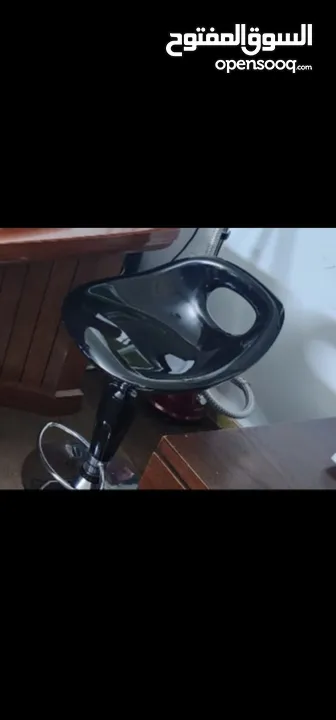 مكتب مدير. + كراسي ستولز+ بوفيه تلفزيون مع رفوف جانبيه