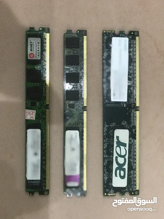 للبيع 3 رامات DDR2 للكمبيوتر المنزلي