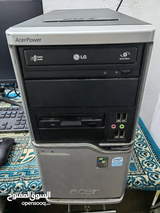 الجيل الثاني  PC COER i3 2100   ram 4. gb    ssd 120  عليه ويندز 7