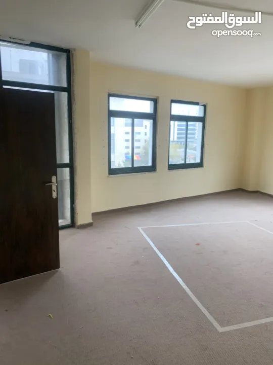 مكتب للايجار